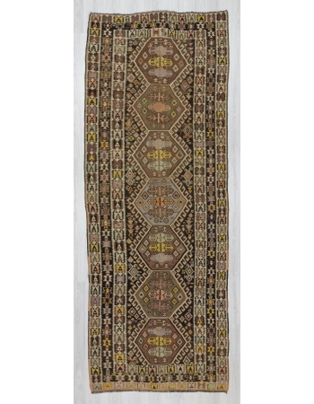 Vintage decorative Turkish kilim rug