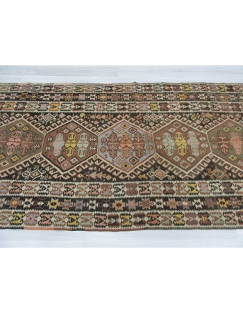 Vintage decorative Turkish kilim rug