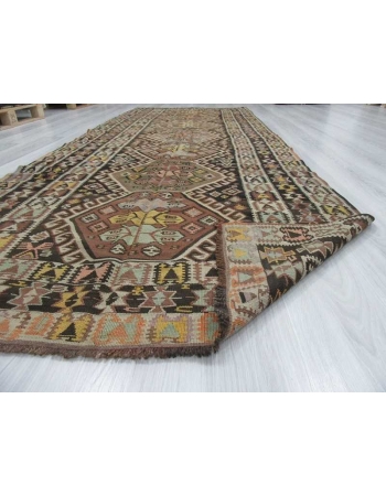 Vintage decorative Turkish kilim rug