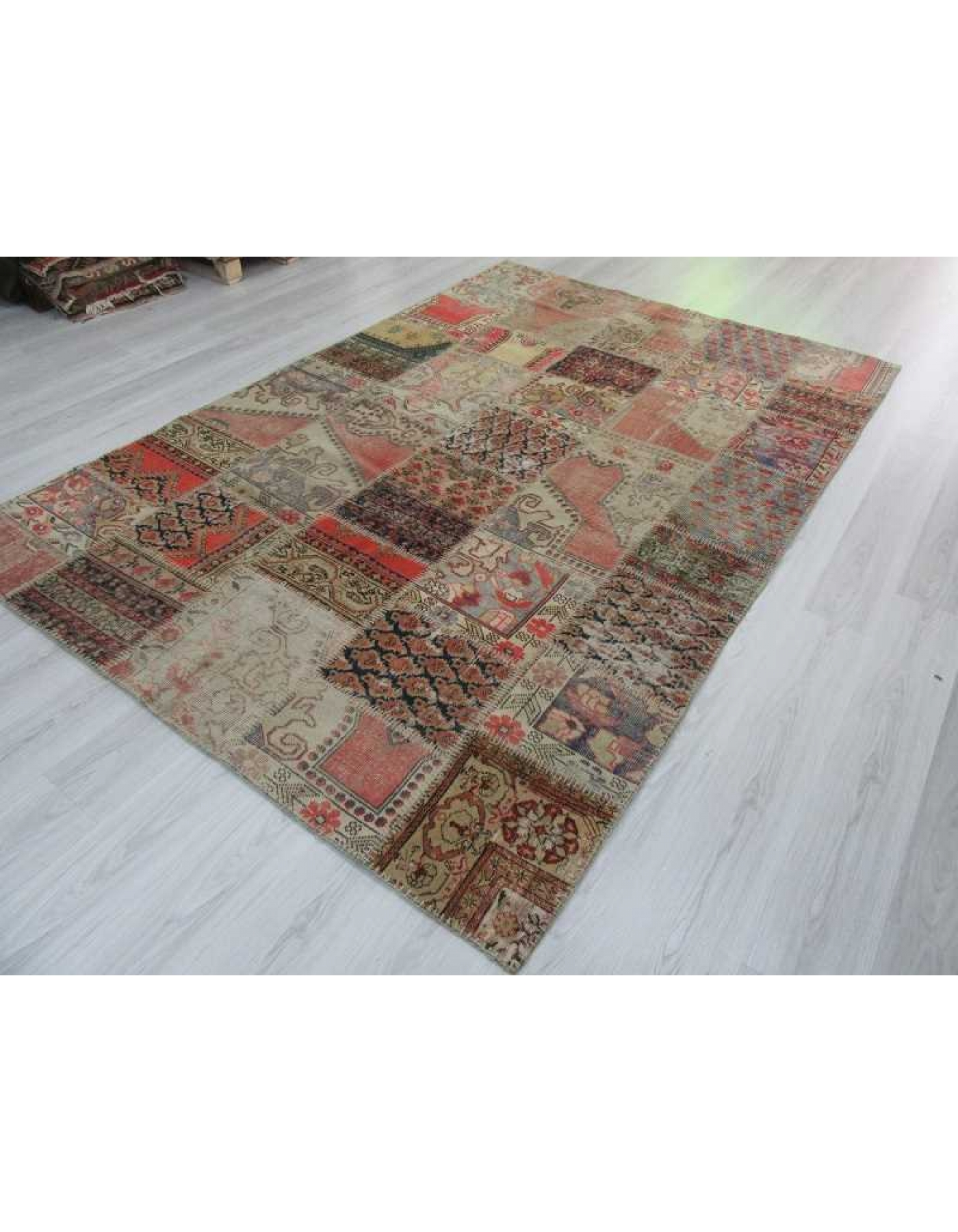最旬トレンドパンツ Decorative vintage Turkish patchwork rug ラグ・カーペット