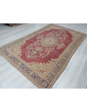 Vintage handknotted Turkish rug