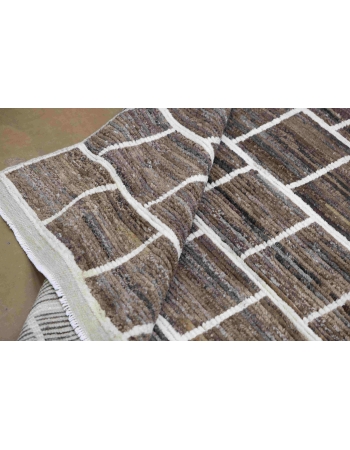 Natural & Brown Hand Knotted Wool Rug - 8` x 11` 8″