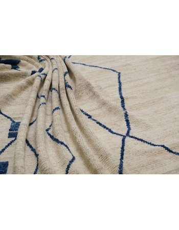 Blue & Cream Oversized Modern Rug - 13` x 15` 2″