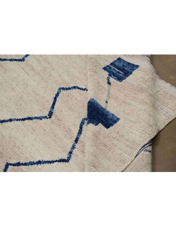 Blue & Cream Oversized Modern Rug - 13` x 15` 2″