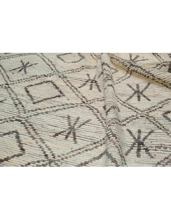 Brown & Natural Modern Wool Rug - 6` 1″ x 8` 8″