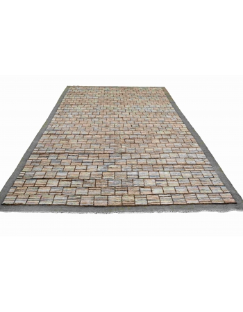 Modern Hand Knotted Wool Rug - 6` 7″ x 10`