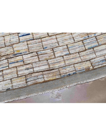 Modern Hand Knotted Wool Rug - 6` 7″ x 10`