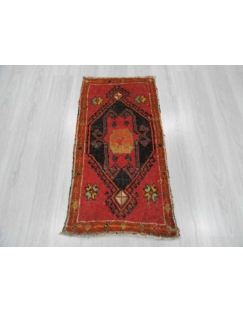 Vintage mini Turkish rug / Door mat