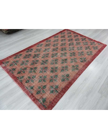 Vintage floral Turkish rug