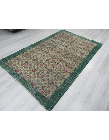 Floral vintage Turkish rug