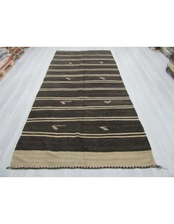 Vintage decorative Turkish kilim rug