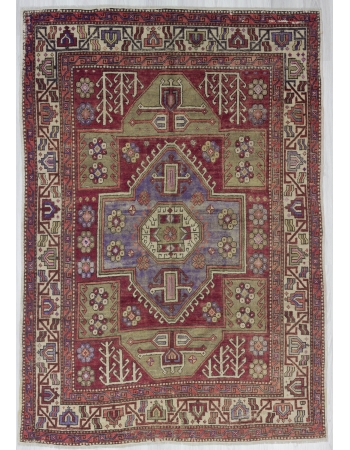 Vintage Traditional Wool Oushak Rug