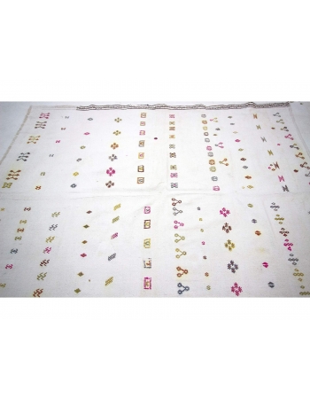 Vintage White Embroidered Cotton Kilim Rug