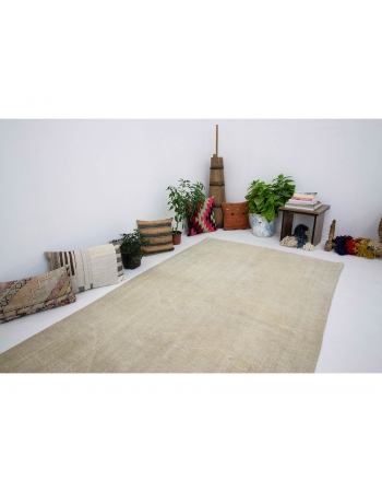 Distressed Washed Out Vintage Rug - 4`9" x 7`10"