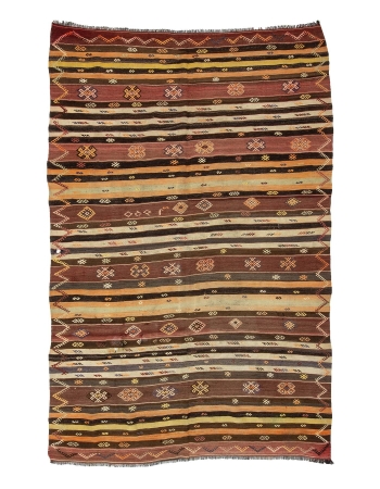 Embroidered Vintage Turkish Kilim Rug - 6`9" x 10`1"