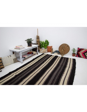 Striped Vintage Handwoven Kilim Rug - 5`3" x 9`2"