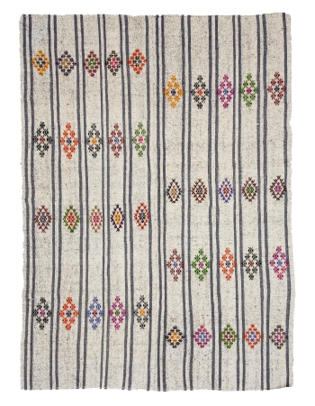 Embroidered Gray Vintage Kilim Rug - 6`7" x 8`8"