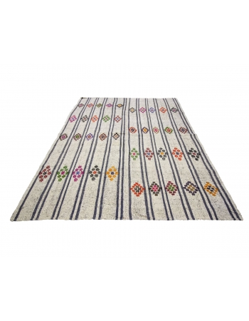 Embroidered Gray Vintage Kilim Rug - 6`7" x 8`8"