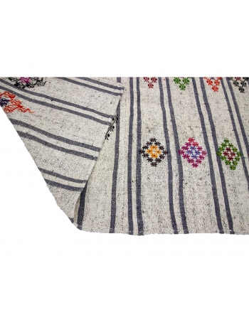 Embroidered Gray Vintage Kilim Rug - 6`7" x 8`8"