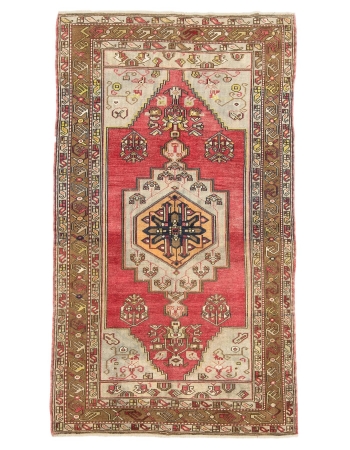 1960's Vintage Turkish Konya Rug - 4`7" x 7`9"