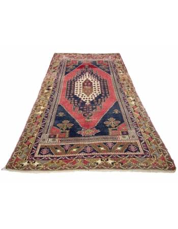 Geometric Vintage Turkish Wool Rug - 5`2" x 8`9"