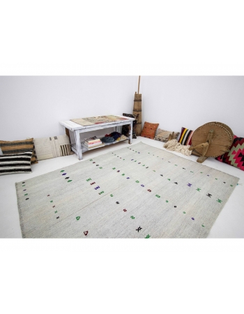 Vintage Embroidered Turkish Gray Kilim Rug - 5`3" x 6`9"