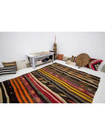 Striped Decorative Vintage Kilim Rug - 5`11" x 9`4"