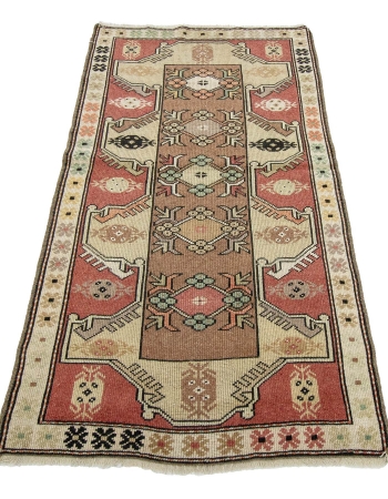 Small Vintage Turkish Milas Rug - 2`8" x 4`11"