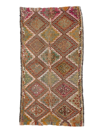 Small Vintage Embroidered Kilim Rug - 2`6" x 4`7"