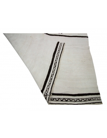 White & Black Vintage Hemp Kilim Rug - 4`3" x 9`4"