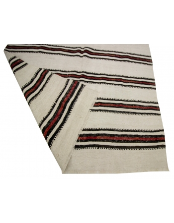 Vintage Striped Hemp Kilim Rug - 4`9" x 7`9"