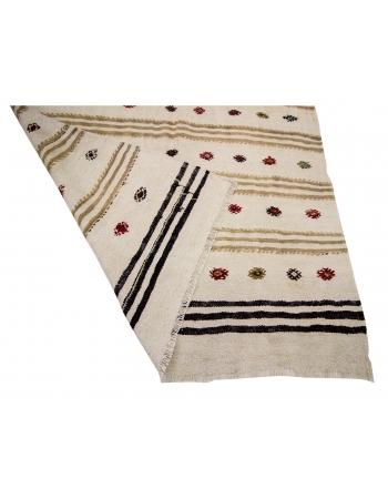 Embroidered  Vintage Hemp Kilim Rug - 4`5" x 7`10"