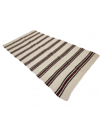 Striped Hemp Vintage Kilim Rug - 4`9" x 9`4"