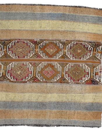 Decorative Vintage Kilim Rug - 4`6" x 5`0"