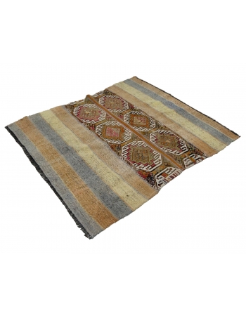 Decorative Vintage Kilim Rug - 4`6" x 5`0"