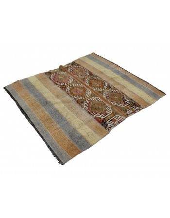 Decorative Vintage Kilim Rug - 4`6" x 5`0"