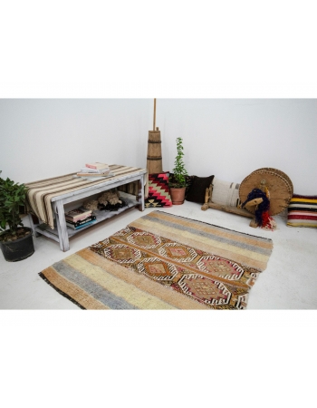 Decorative Vintage Kilim Rug - 4`6" x 5`0"