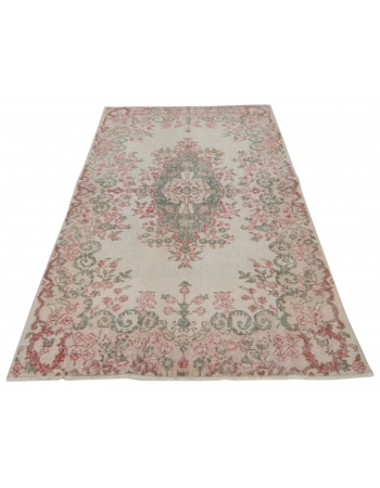 Vintage Floral Turkish Area Rug - 4`0" x 6`7"