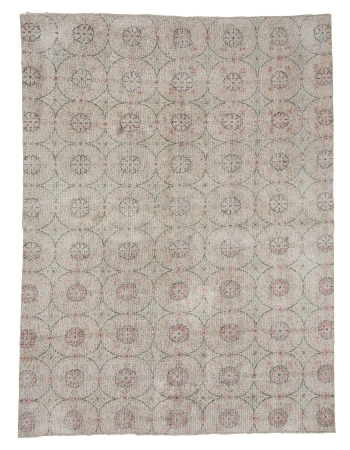 Floral Vintage Turkish Area Rug - 6`7" x 9`1"