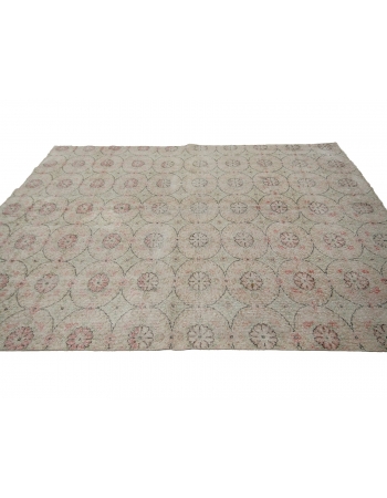 Floral Vintage Turkish Area Rug - 6`7" x 9`1"