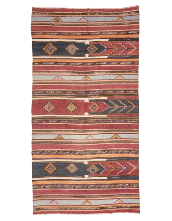 Vintage Handwoven Turkish Kilim Rug - 5`7" x 10`11"