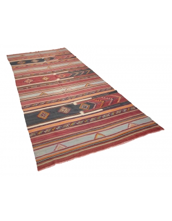 Vintage Handwoven Turkish Kilim Rug - 5`7" x 10`11"