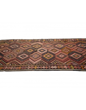 Handwoven Vintage Turkish Kilim Rug - 4`6" x 11`10"