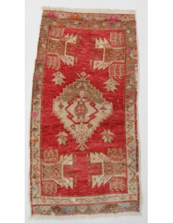 Vintage Red Mini Turkish Rug - 1`9" x 3`4"