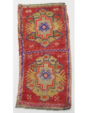 Vintage Mini Decorative Rug - 1`10" x 3`9"