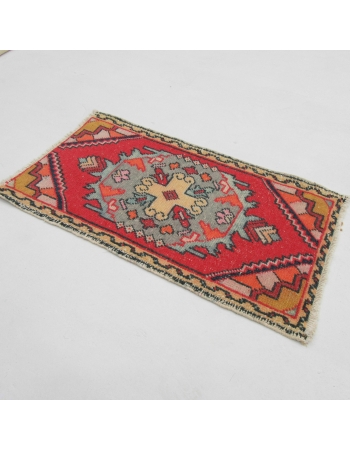 Mini Decorative Vintage Turkish Rug - 1`8" x 2`11"