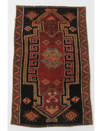 Turkish Decorative Mini Rug - 1`9" x 2`10"