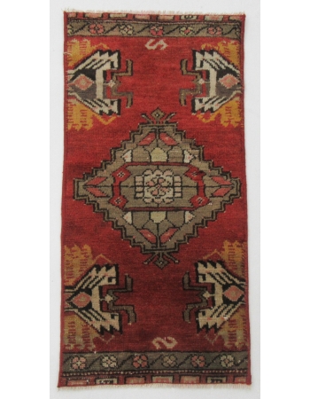 Mini Turkish Vintage Rug - 1`2" x 2`5"