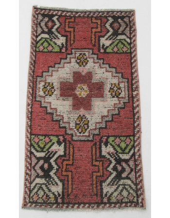 Vintage Decorative Mini Turkish Rug - 1`7" x 2`11"