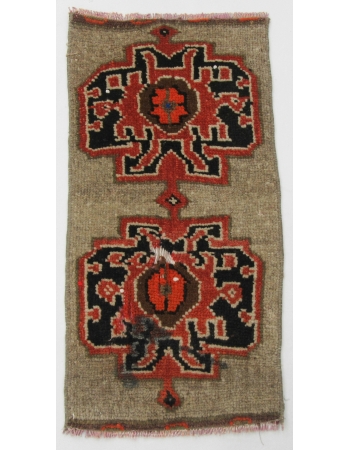 Vintage Turkish Mini Wool Rug - 1`5" x 2`9"